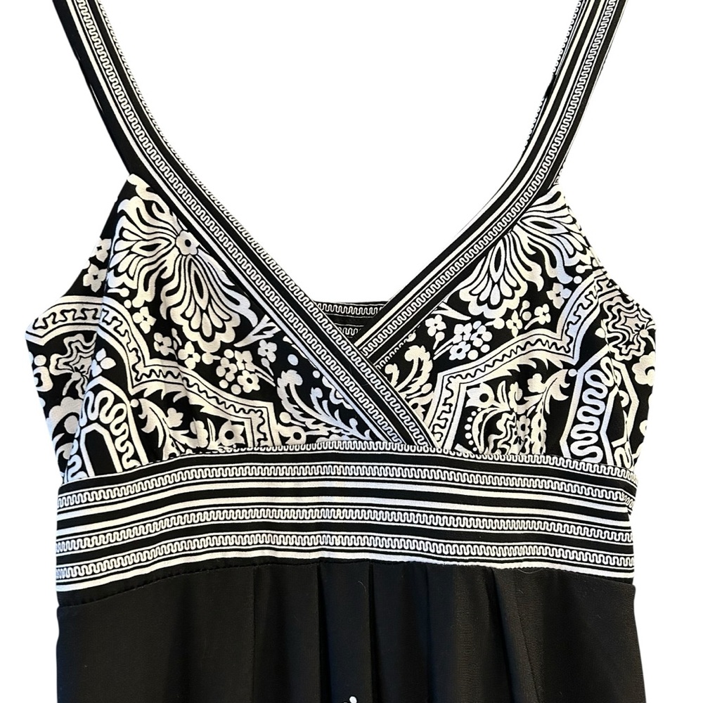Black and White Patterned Sundress - Picture 5 of 8